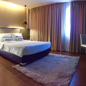 Premier Room